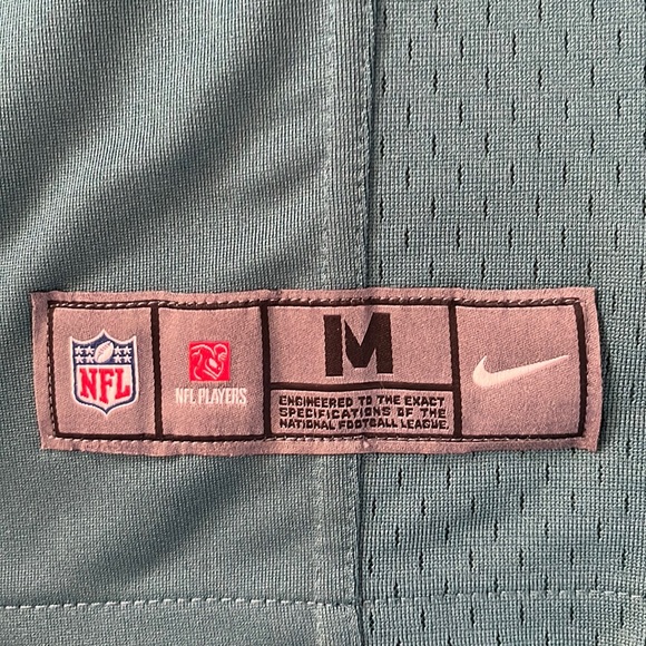 NFL Nike Philadelphia Eagles Carson Wentz Jersey - Picture 5 of 6